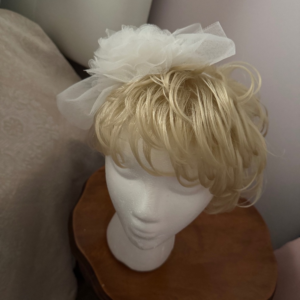 White tulle hair accessory, headband